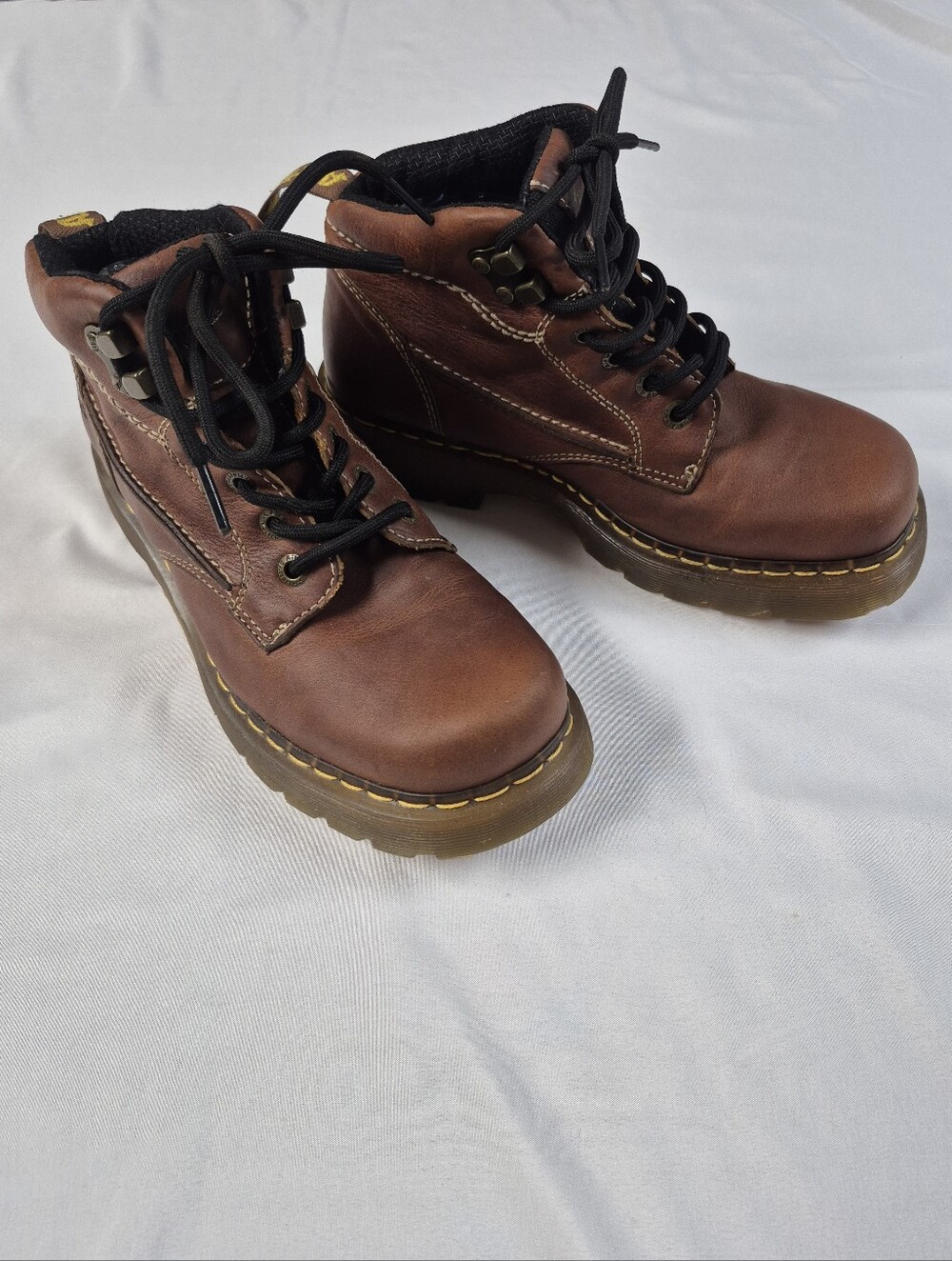 Dr. Martens Doc Martens Air Wair 12307 Leather Mid Lace Up Boots Brown Men’s 9